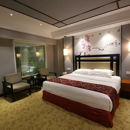 Jasper International Hotel Yangshuo Exterior photo